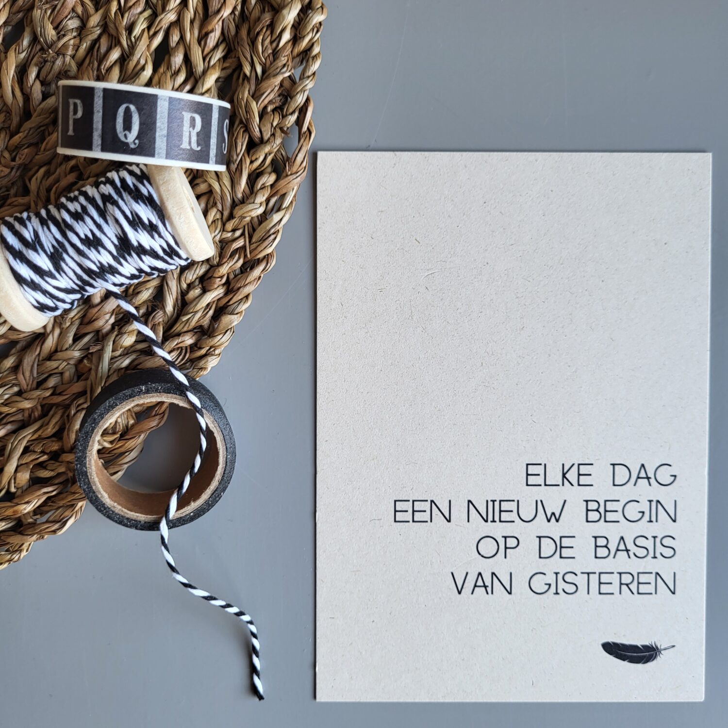 Kaart met quote Elke dag een nieuw begin op de basis van gisteren